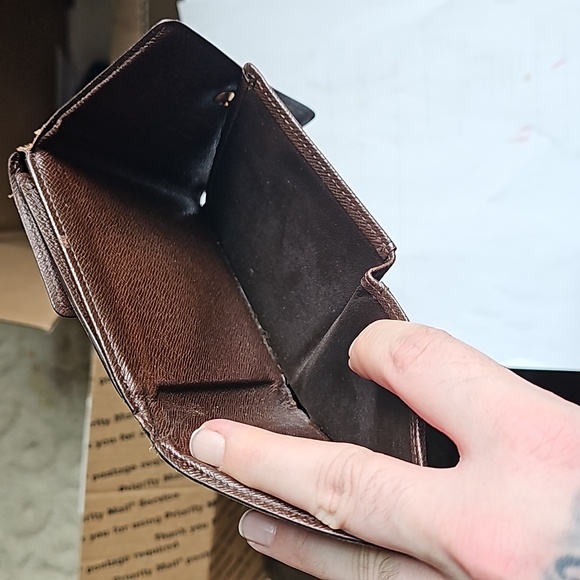 Authentic 2005 Vintage Louis Vuitton Damier Ebene Elise Wallet - Picture 5 of 10